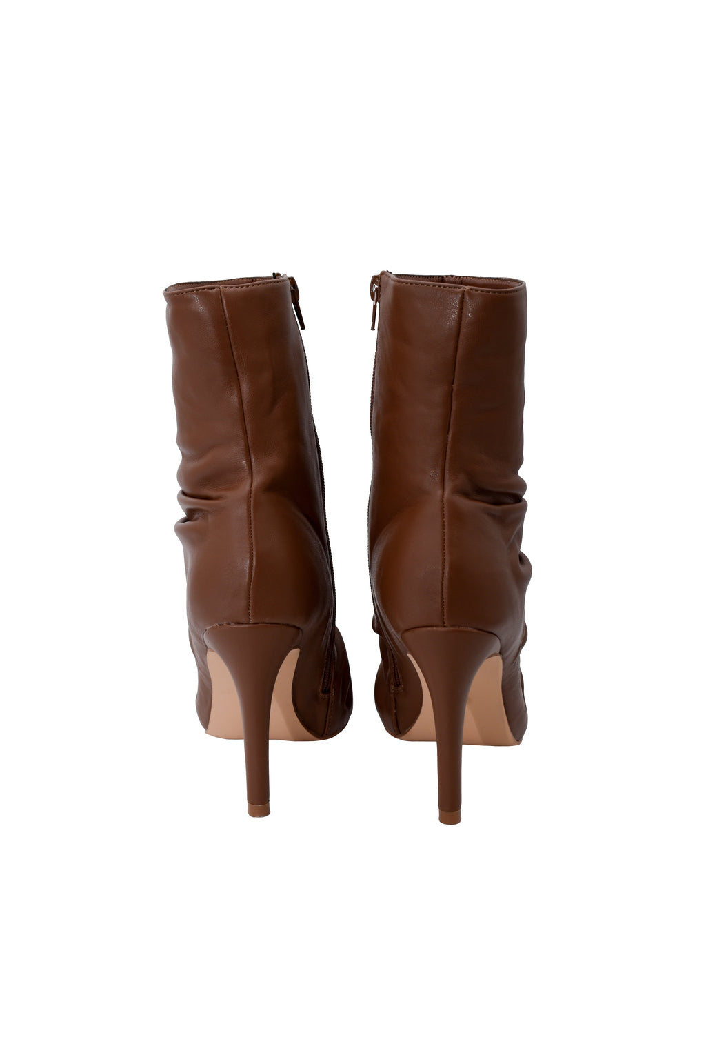 Tronchetto Arricciato in Eco Pelle – Tacco 10 cm (Relish)
Modello elegante con arricciatura frontale e punta affusolata