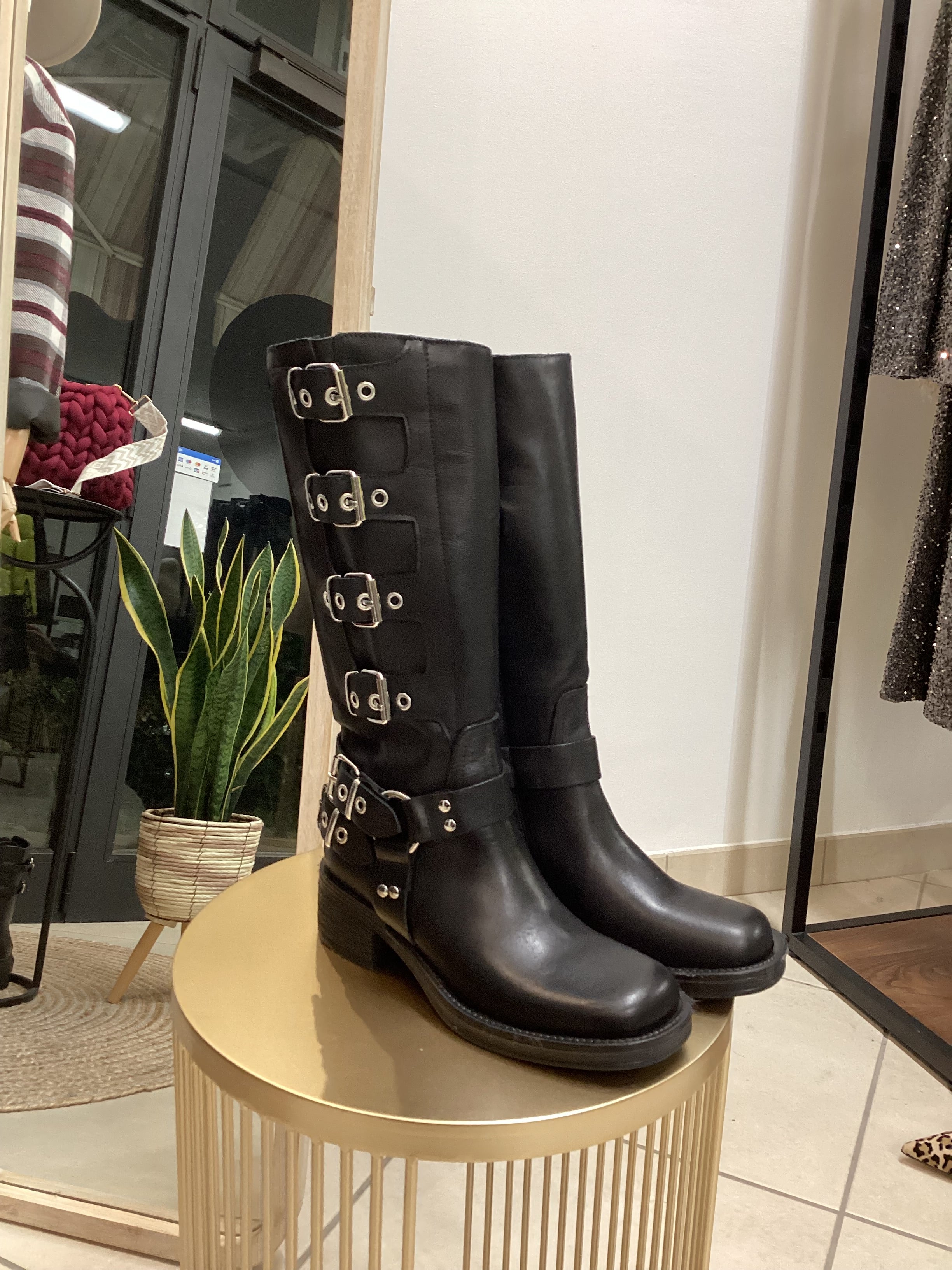 🖤 STIVALE IN VERA PELLE – NERO